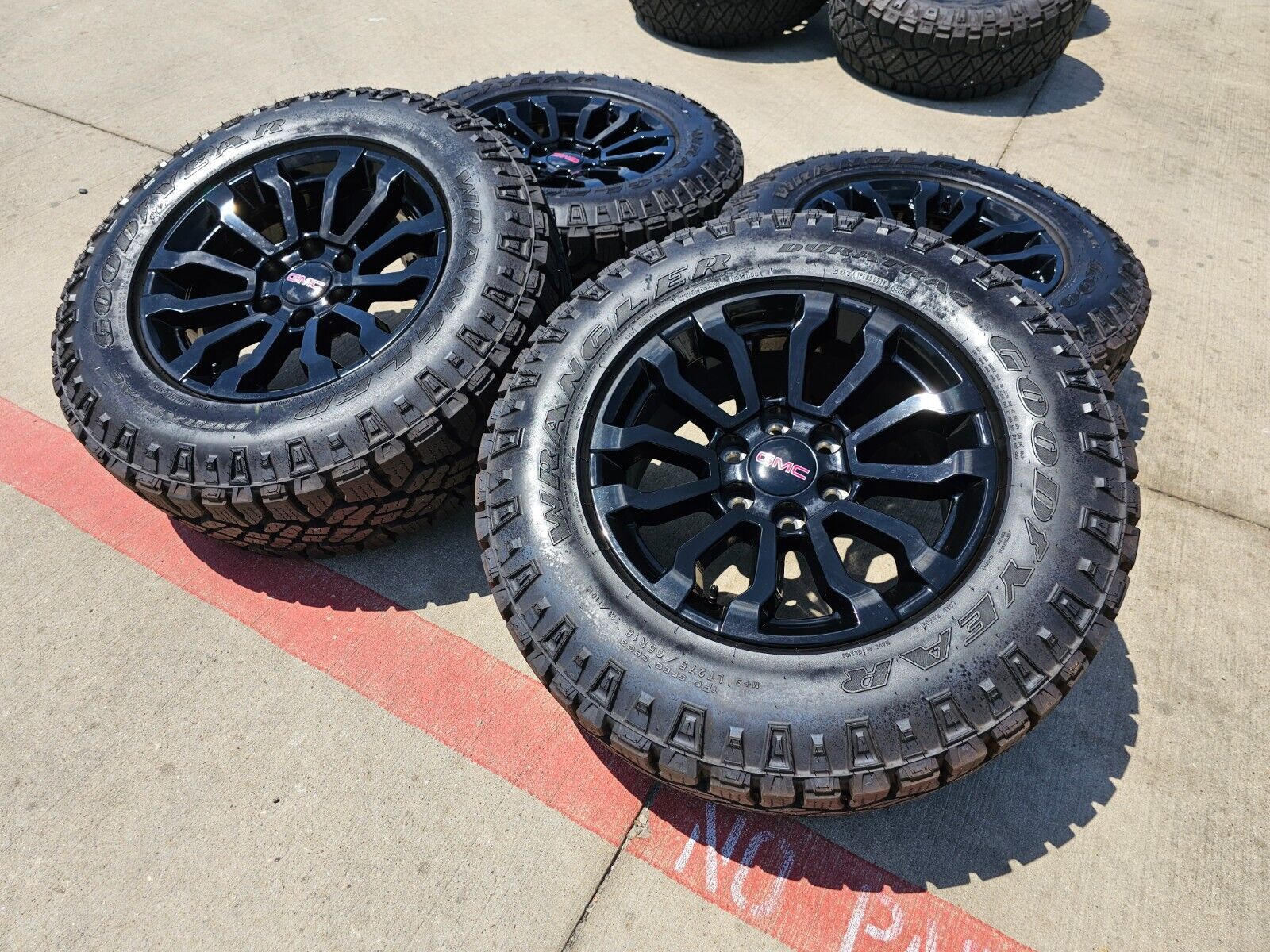 GMC Sierra AT4X Chevy Silverado OEM 5909 wheels rims Tire - TRUCKBED ...