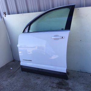 2010-2017 GMC TERRAIN Left Front Door White